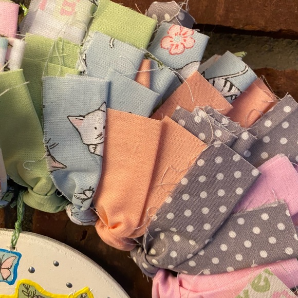 Kittens Rag Wreath - Picture 5 of 6